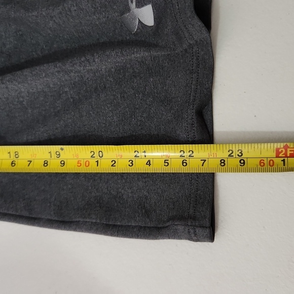 Under Armour Womens shirt Size S Athletic Top Short Sleeve Gray Green Heat Gear - Picture 9 of 9